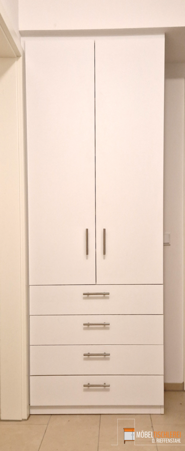 Flurmöbel | Fluschrank in Weiß